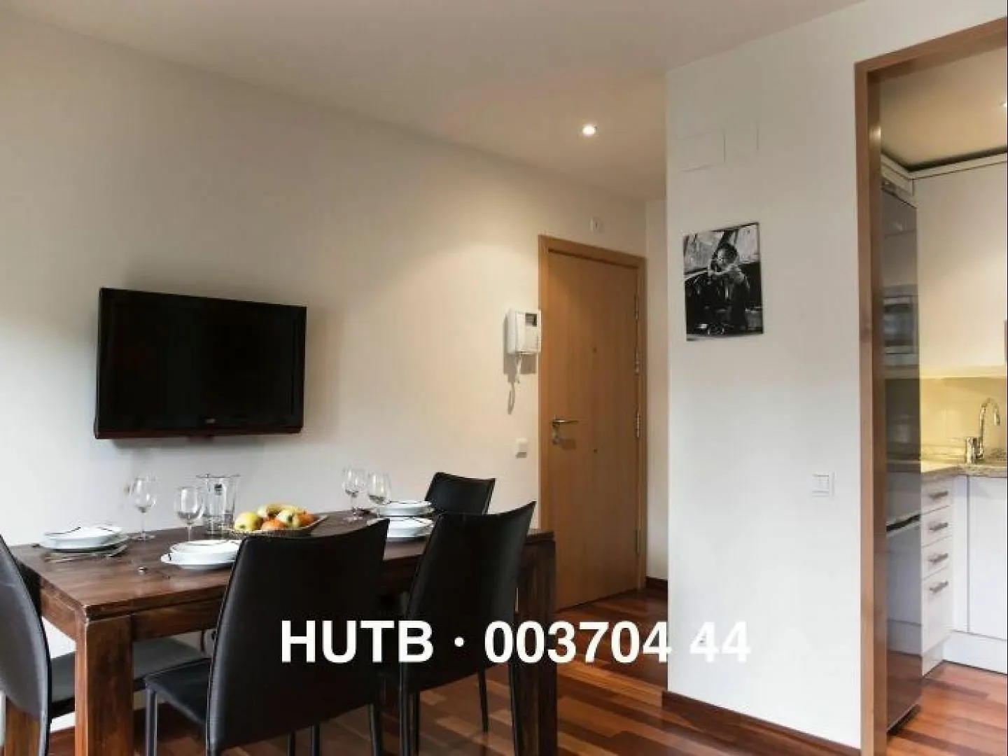 Anglesola Rosa Apartment Barcelona Spain